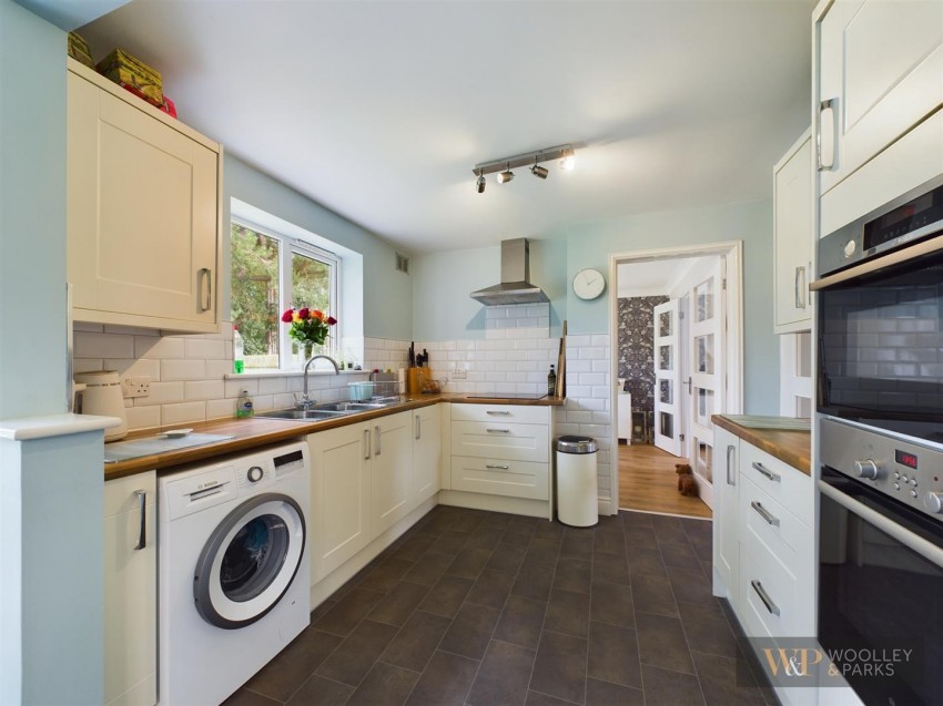 Images for Southfield Close, Driffield EAID:wooleyapi BID:1