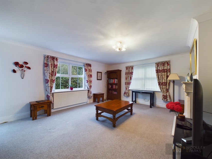 Images for Walnut Grove, Nafferton, Driffield EAID:wooleyapi BID:1