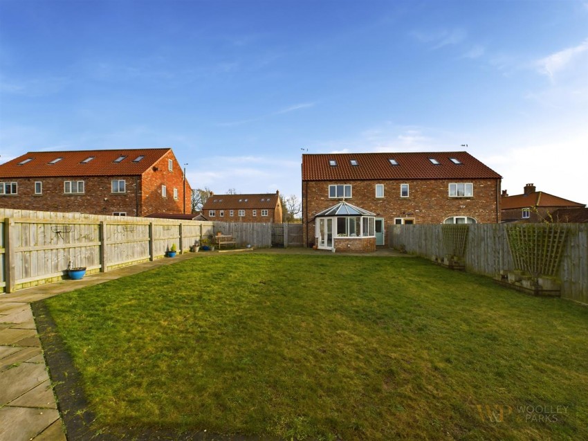 Images for Manor Farm Court, Foxholes, Driffield EAID:wooleyapi BID:1