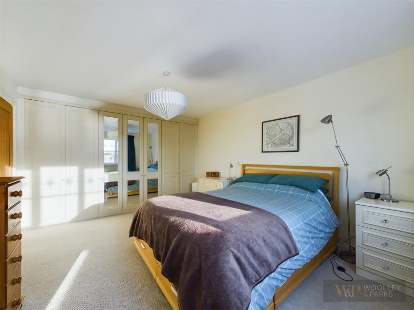 Images for Fern Close, Driffield EAID:wooleyapi BID:1