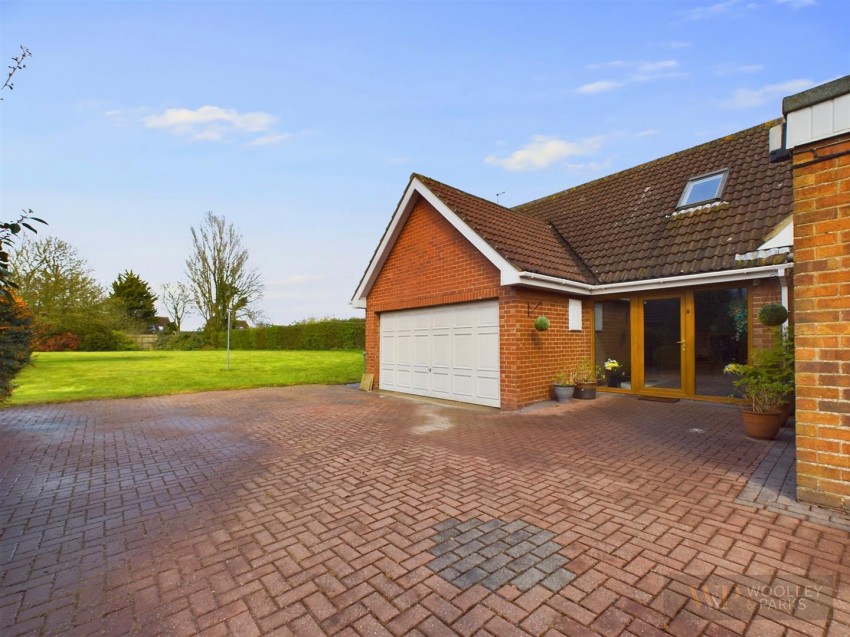 Images for Hornsea Road, Skipsea, Driffield EAID:wooleyapi BID:1