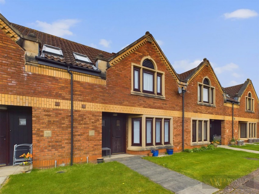 Images for Taylors Field, Driffield EAID:wooleyapi BID:1