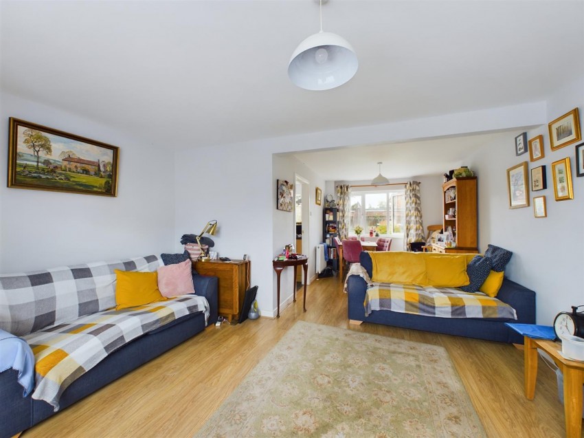 Images for Riverhead, Driffield EAID:wooleyapi BID:1