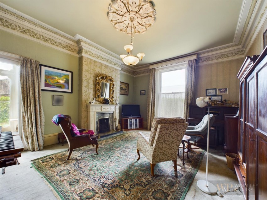 Images for Beverley Road, Driffield EAID:wooleyapi BID:1