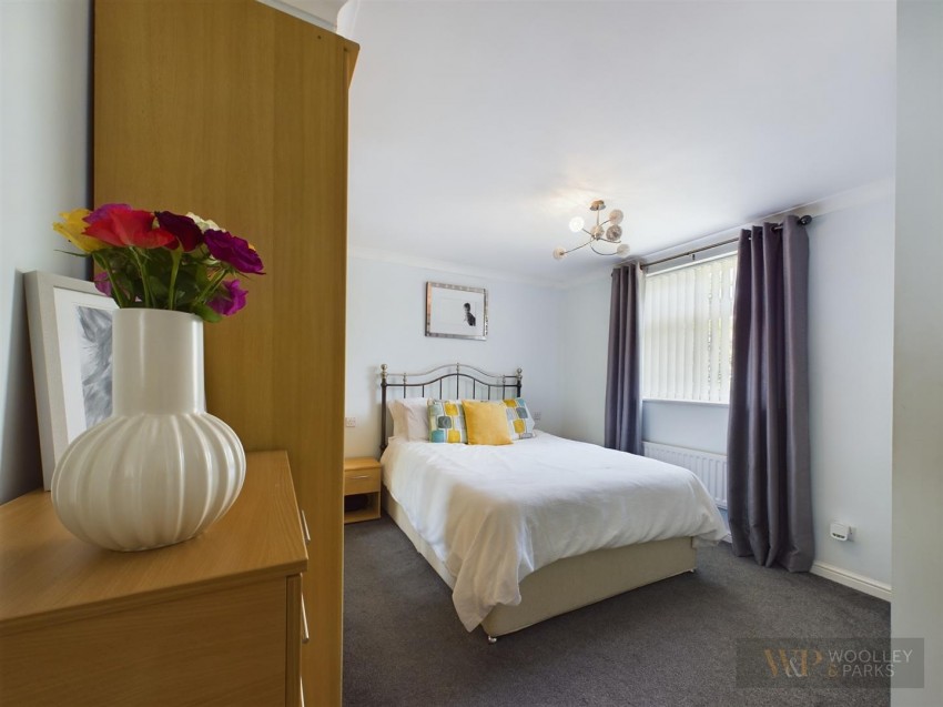 Images for Curlew Close, Driffield EAID:wooleyapi BID:1